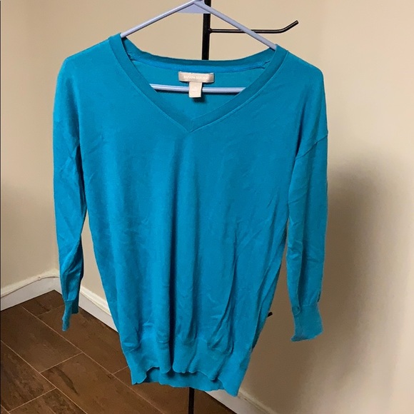 BANANA REPUBLIC V-NECK - Picture 4 of 11